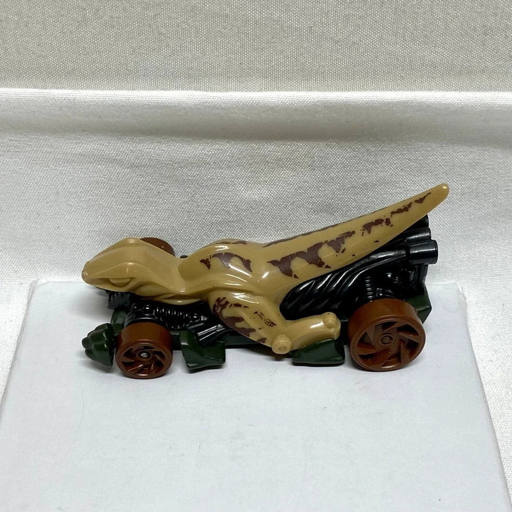 Hot Wheels Veloci-Racer 2020 Street Beasts Series Loose HW Velociraptor Dino Car